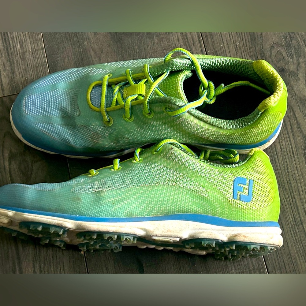 FOOTJOY empower women’s size 6.5 golf shoes